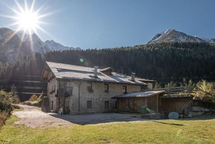 Chalet Rustico Bertolini Per Gruppi! Villa Vermiglio Esterno foto