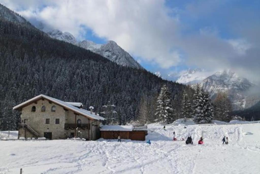 Chalet Rustico Bertolini Per Gruppi! Villa Vermiglio Esterno foto