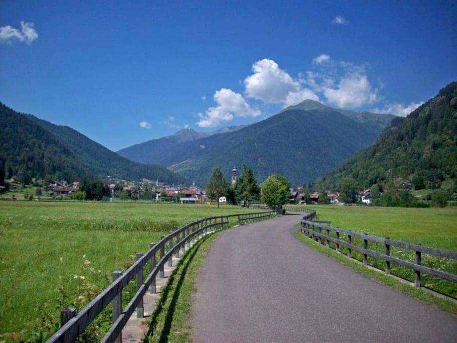 Chalet Rustico Bertolini Per Gruppi! Villa Vermiglio Esterno foto